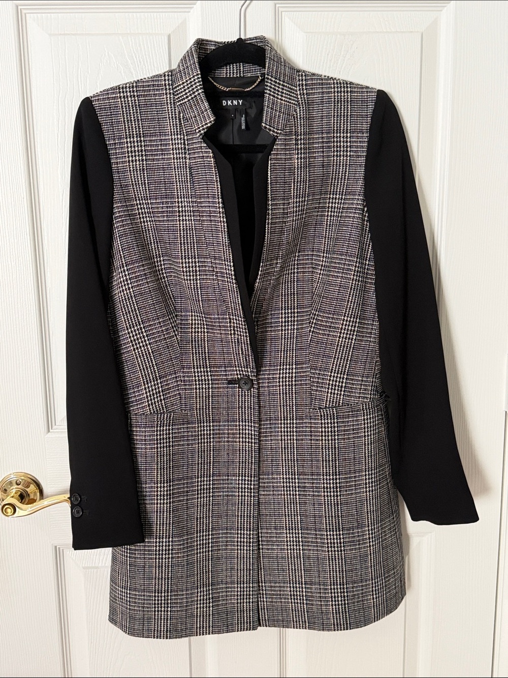 DKNY Black and Gray Plaid Longline Blazer with Black Sleeves size 4 - Picture 1 of 4
